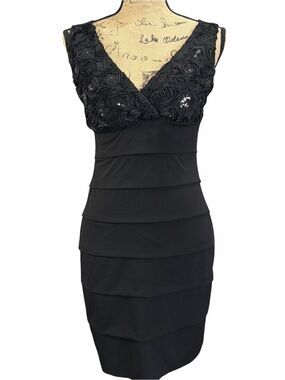 Sweet Storm Black Evening Dress W/ Rosettes and sequins on bodice EC Size large